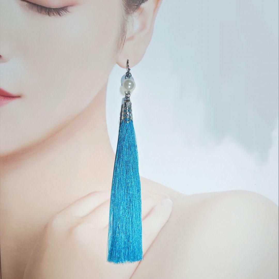 【1280】大きめパールビーズとタッセルのピアス