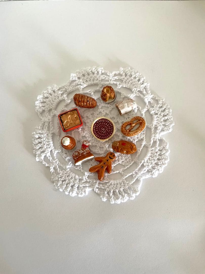 アルザスのお菓子　フェーブ　フェーブ　フランス　陶器　ミニチュア　フランス雑貨