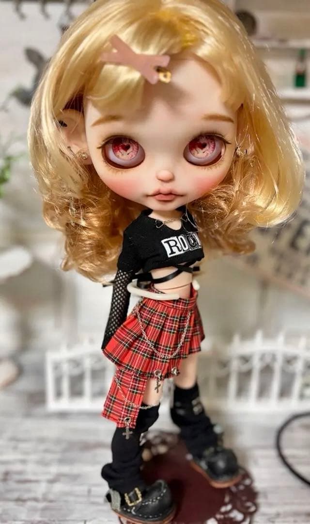 カスタムアイシードール ネオサイズ 白肌 デフォルトヘア染色