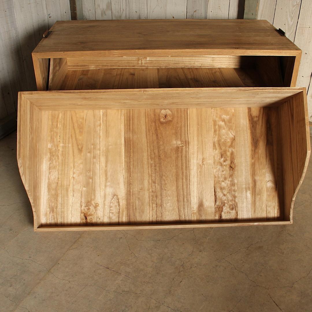 古い木製の引き出し　2段