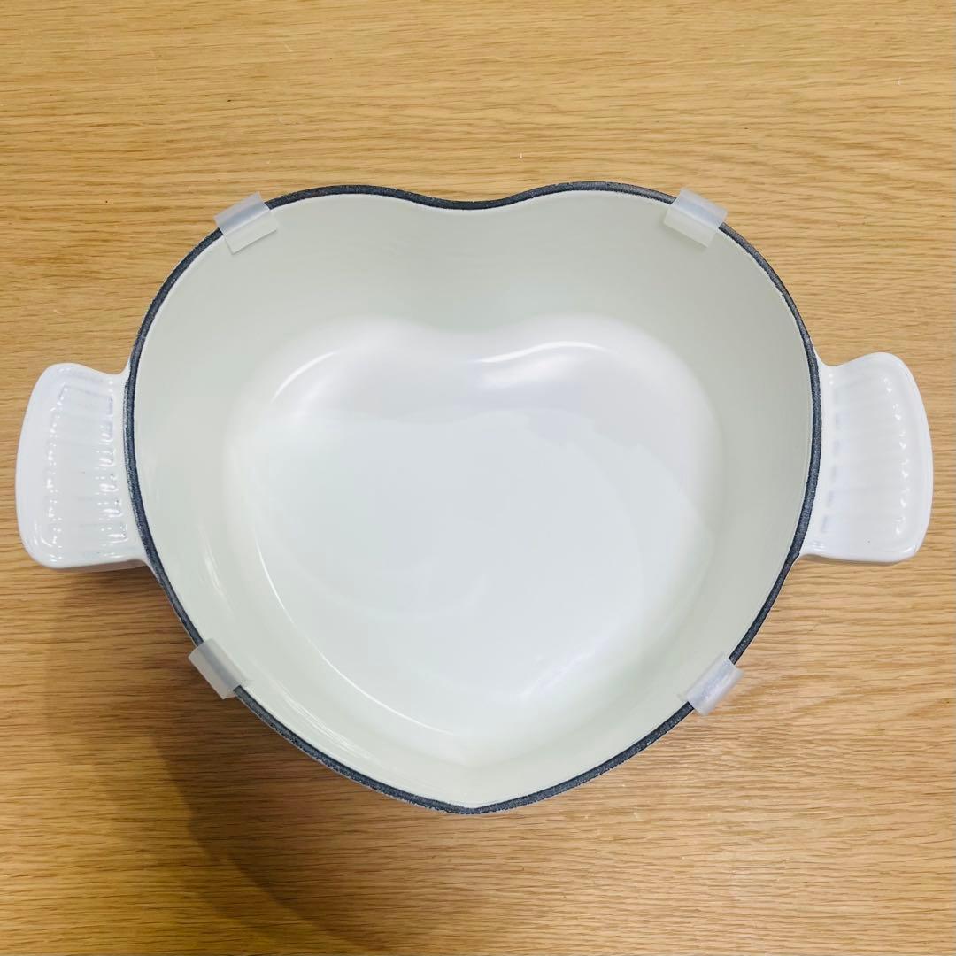 LE CREUSET ハート型鍋 （ホワイト） - メルカリ