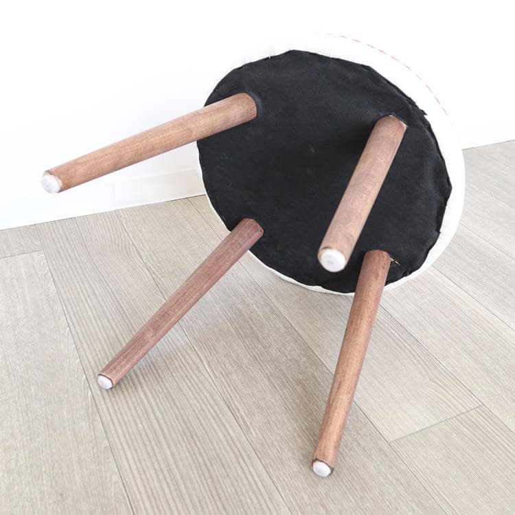 木脚スツール 刺繍 ピンク赤