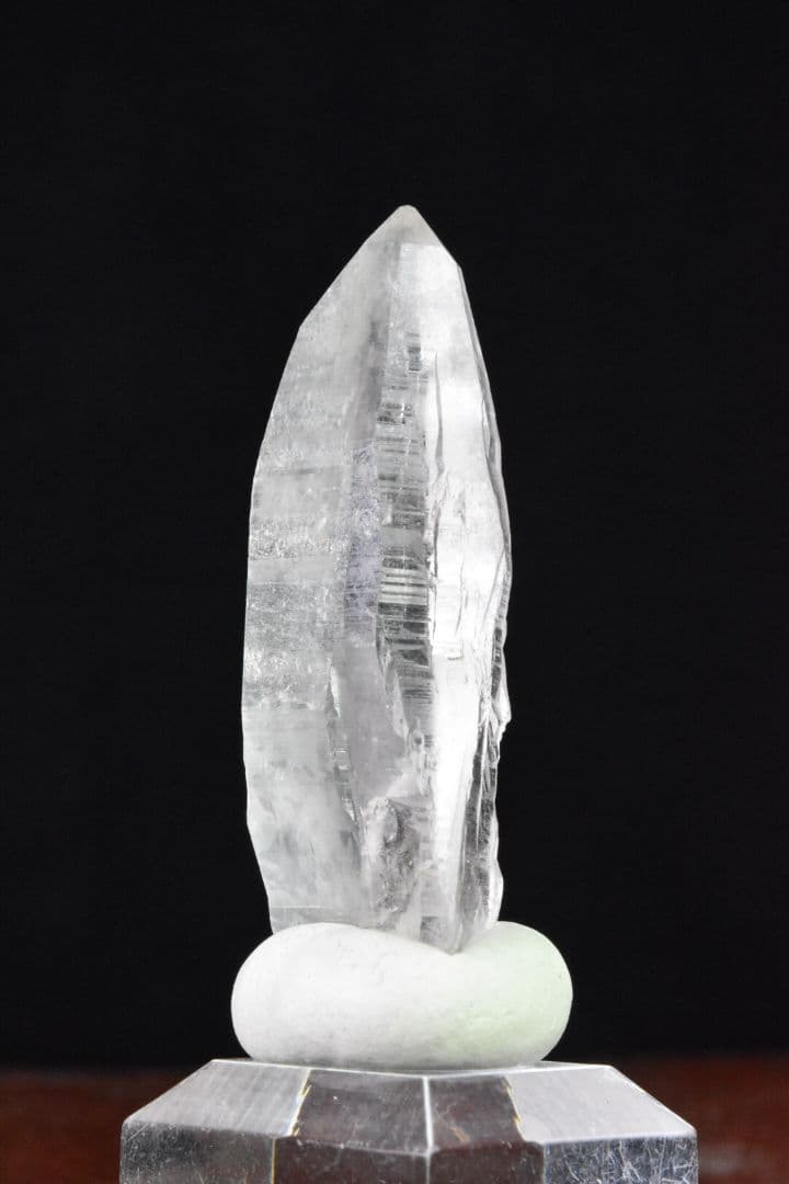 カイラス産 ルチルオンクォーツ