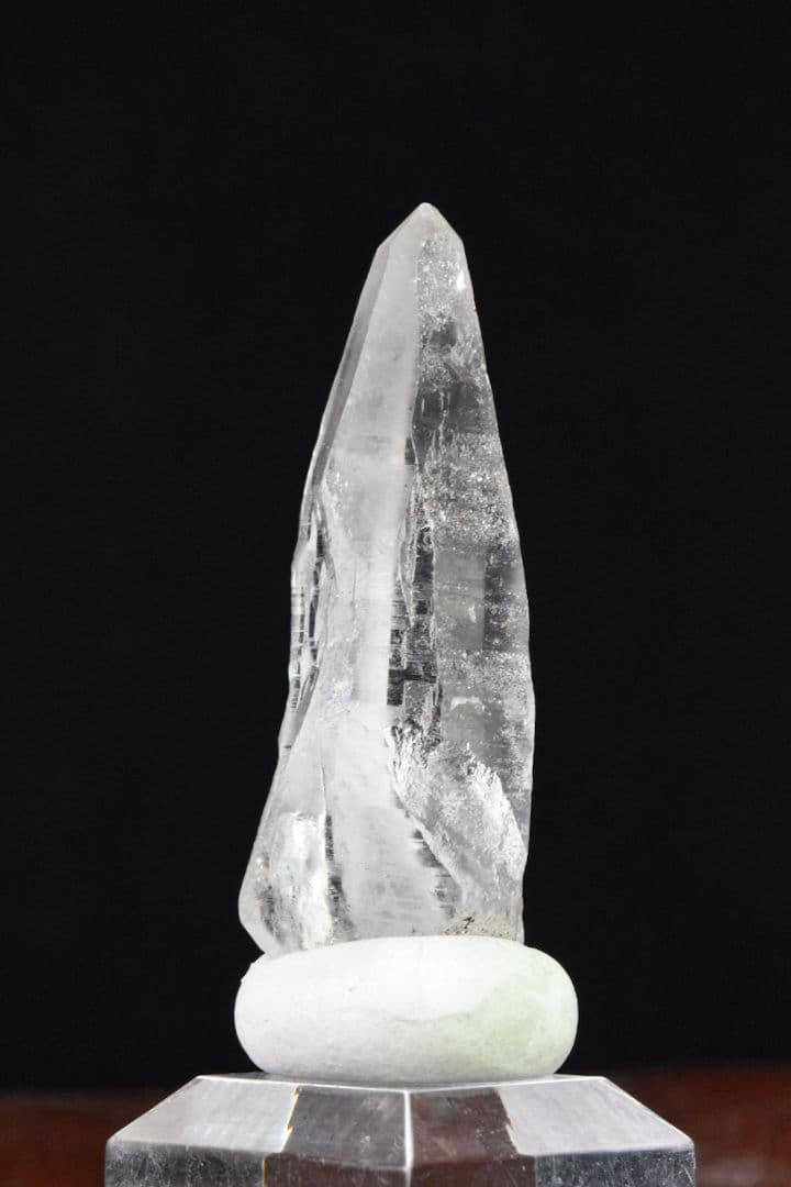 カイラス産 ルチルオンクォーツ