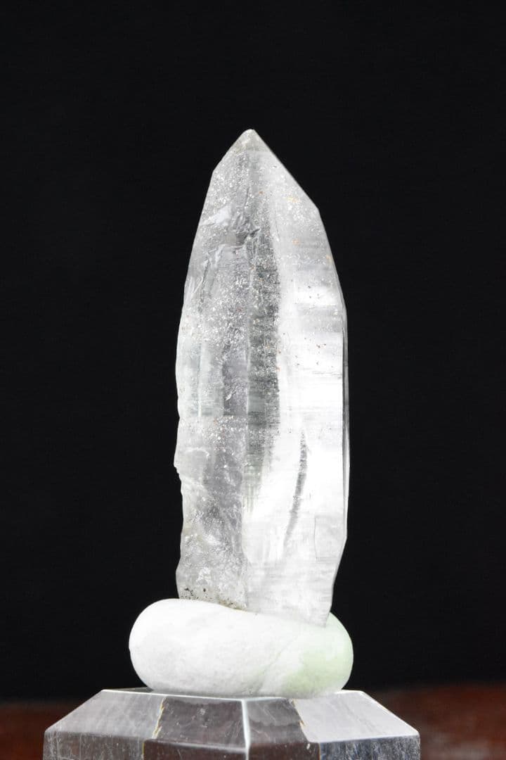 カイラス産 ルチルオンクォーツ