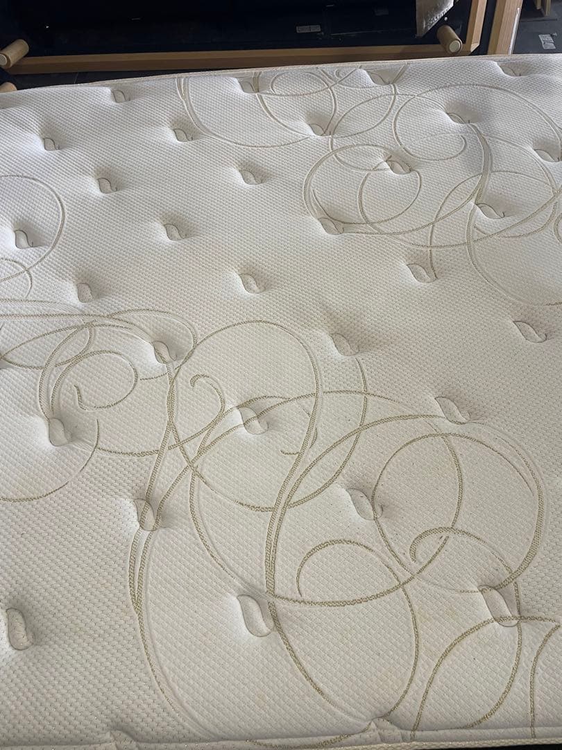 シモンズ マットレス ダブルサイズ