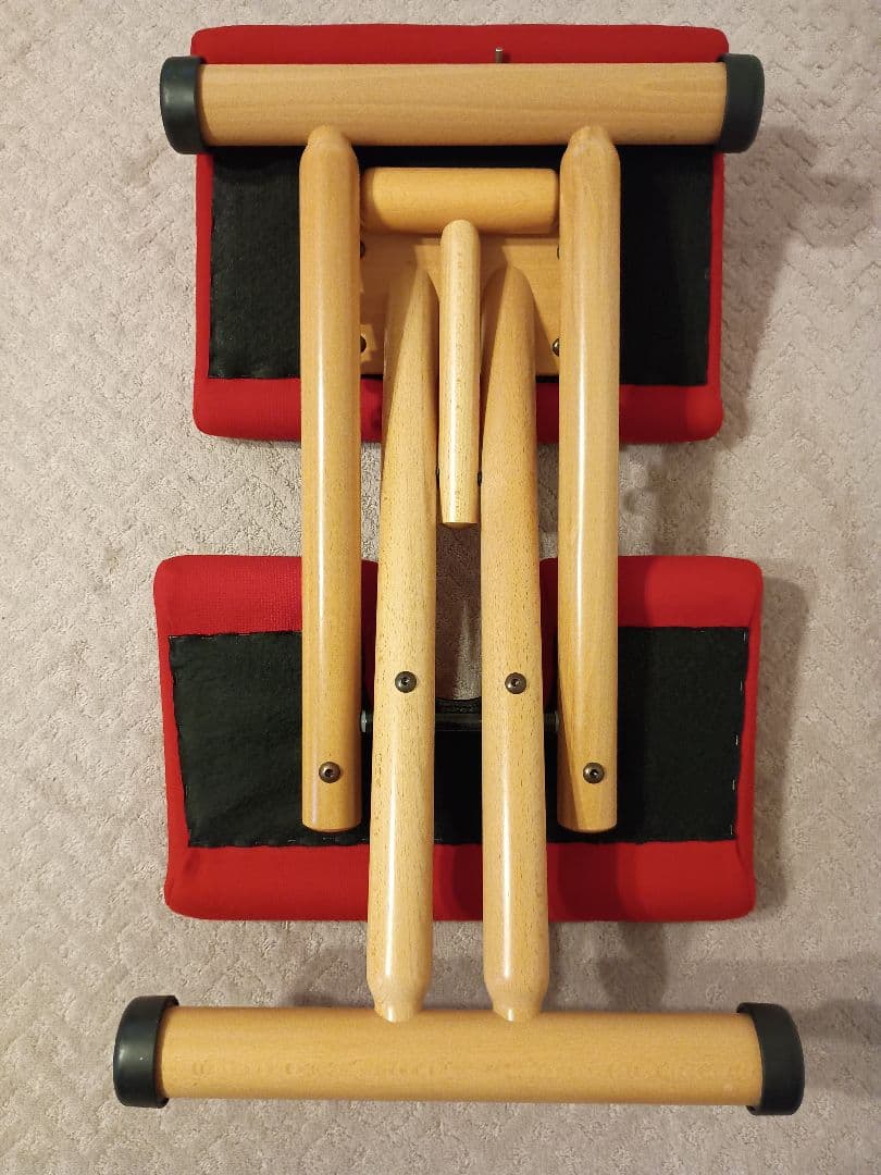 ヴァリエール　バランスチェア　レッド　学習椅子　 姿勢矯正