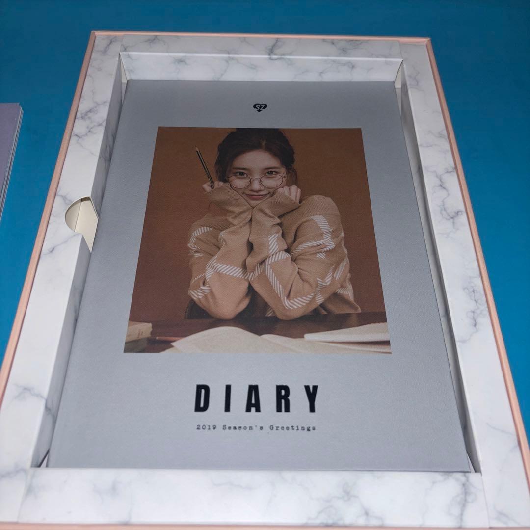 ペスジ Suzy Season Greeting 2019 photocard