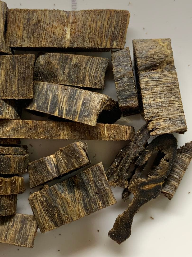 極上黒伽羅 沈香 香木 重さ:20.2g A-9