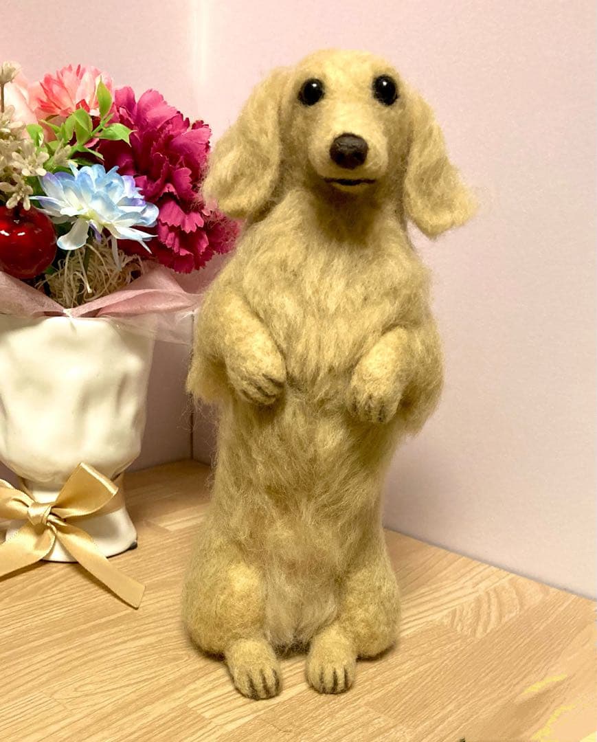 羊毛フェルト　ミニチュアダックス　たっち