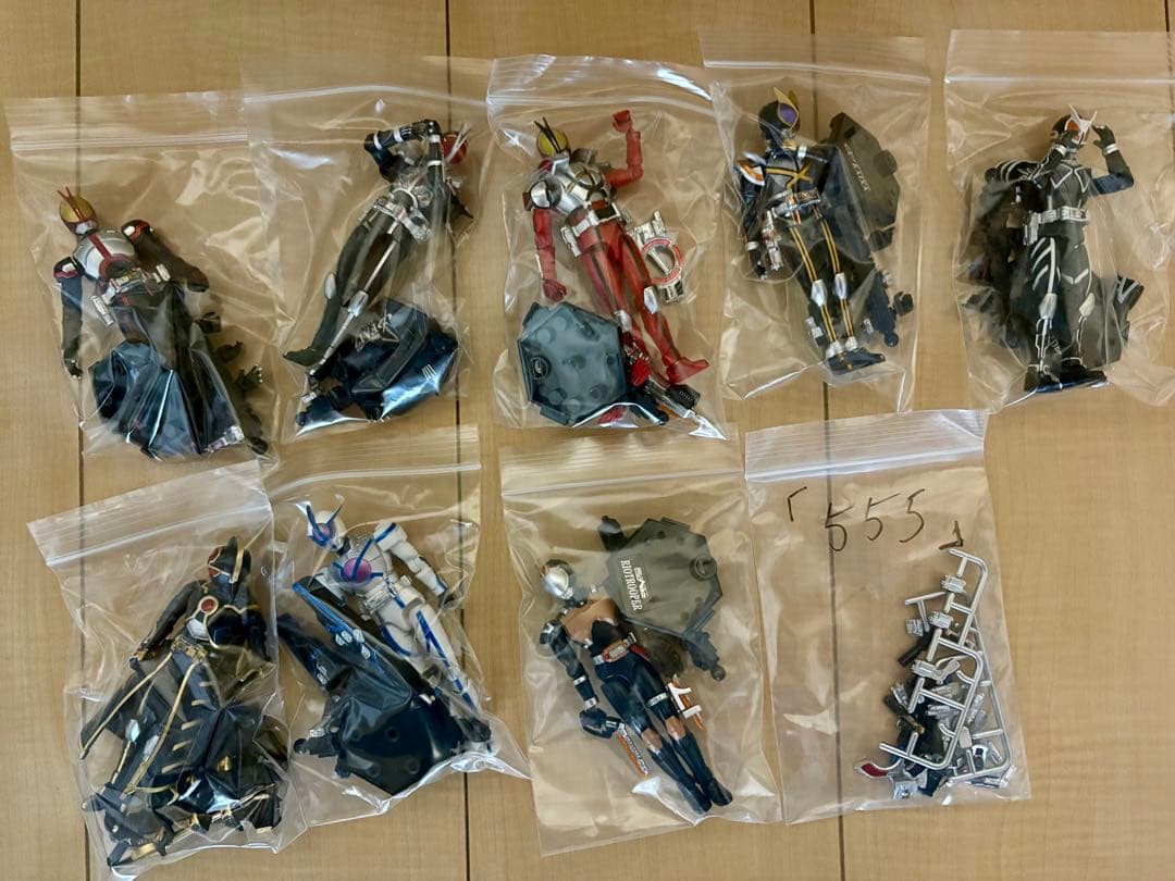 ジャンク品扱い】装動& SO-DO CHRONICLE 約60体まとめ売り