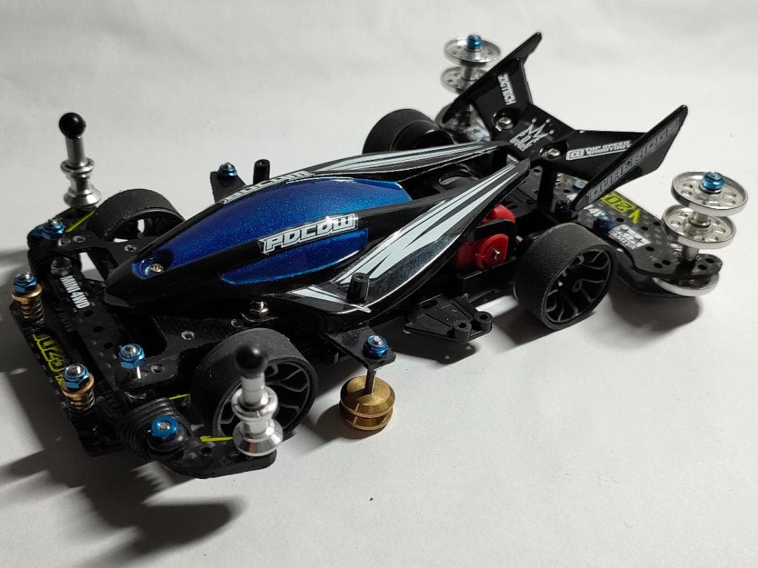 ミニ四駆 完成品】デュアルリッジ ポリカボデイ 提灯 フルベアリング