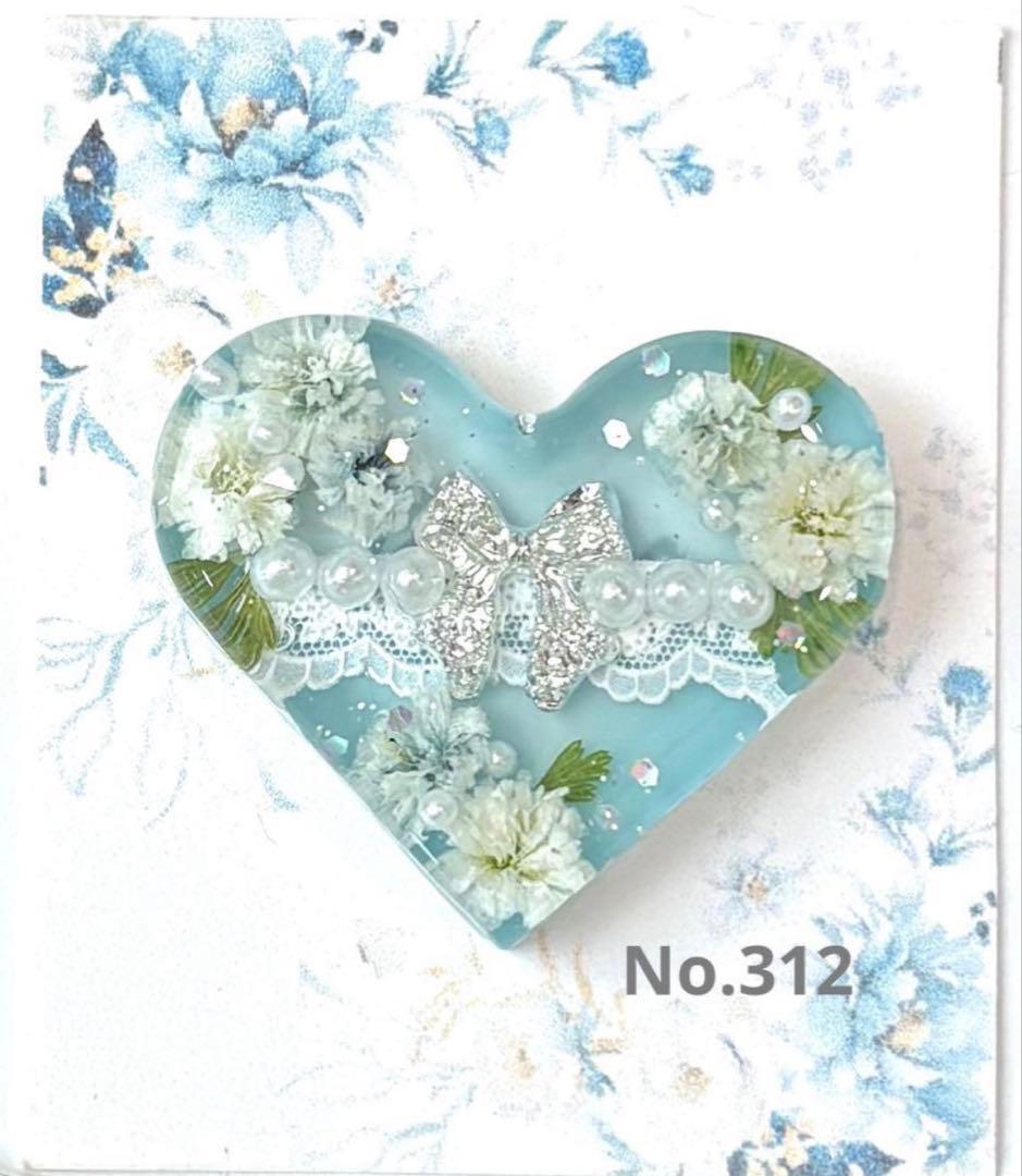 メグえもん様　レジンヘアゴム ドライフラワー