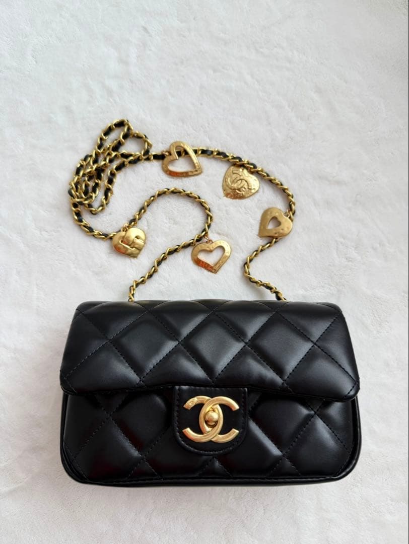 CHANEL ショルダーバッグ　ハート　チェーン　ノベルティ　週末価格❗️