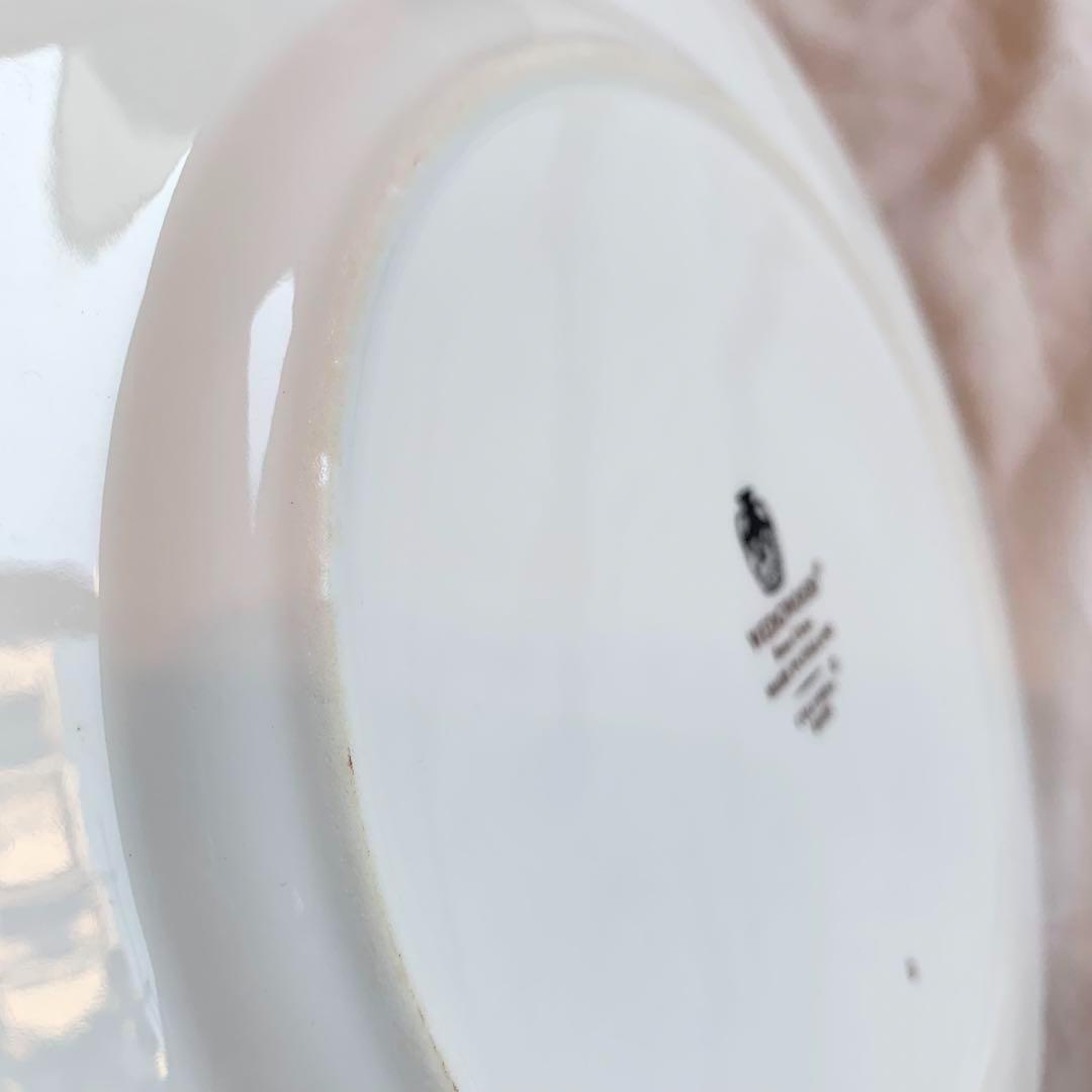 ウェジウッド　コロンビアセージグリーン　ディナープレート　黒壺　27.5cm