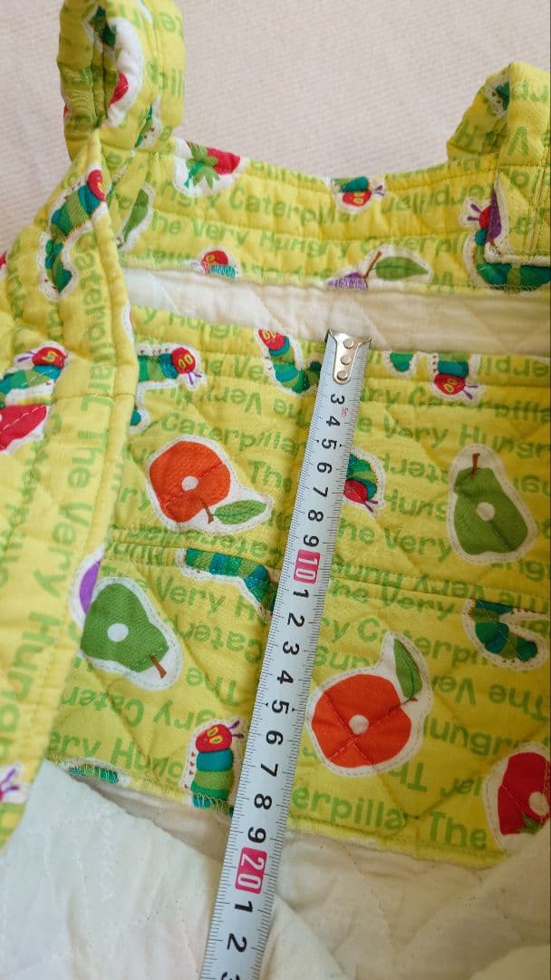 カラフルキャタピラー柄手提げバッグ