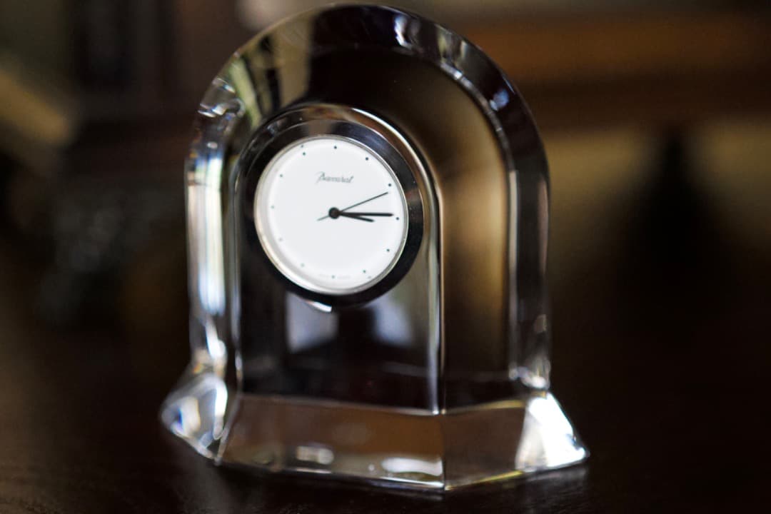 【美品】バカラ　クリスタル置時計