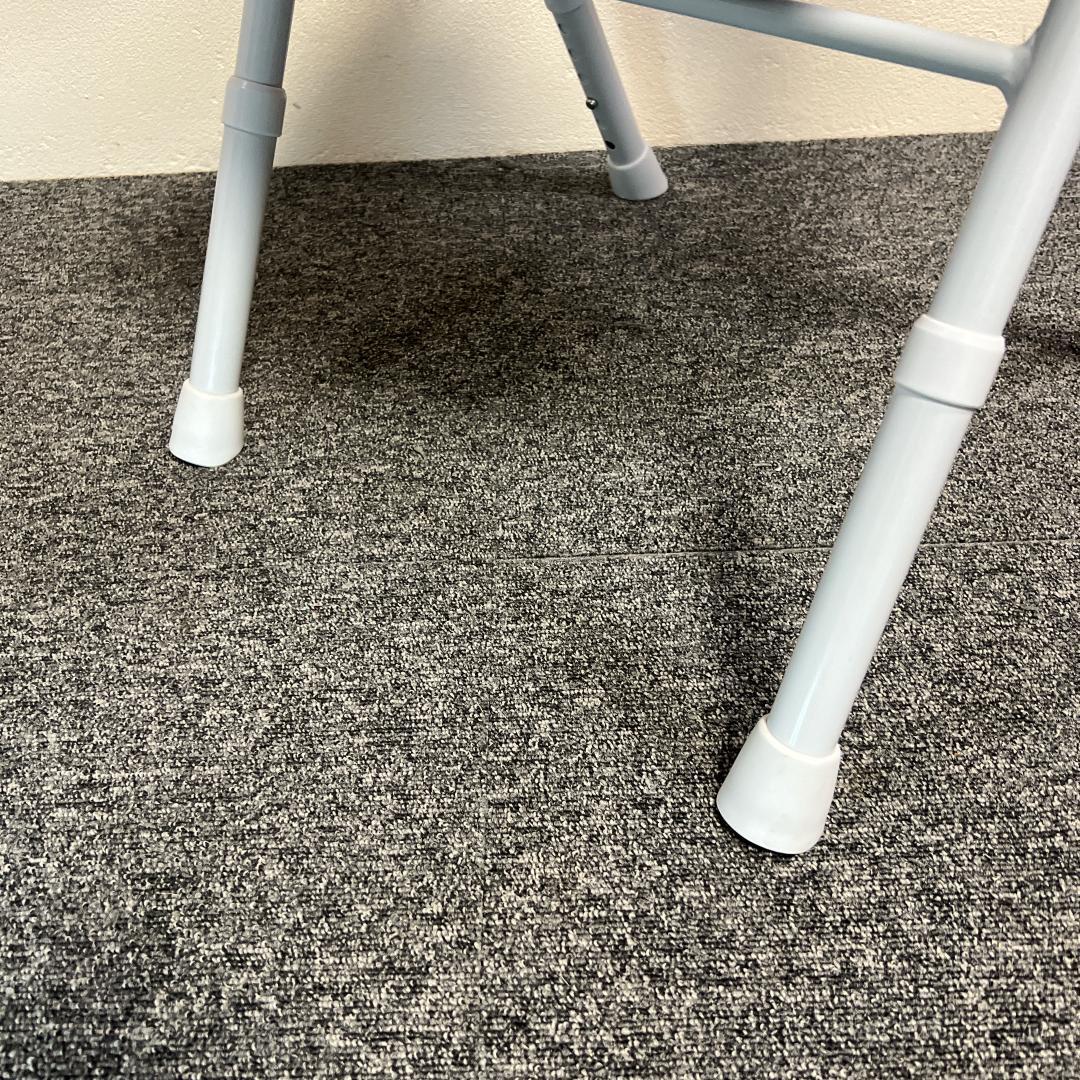 ほぼ未使用　パナソニック　折りたたみ式　入浴用椅子　PN-L41831