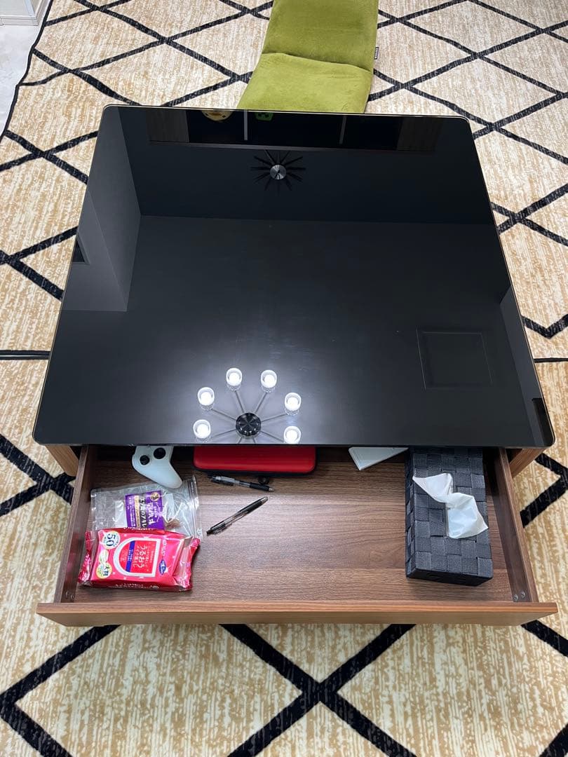 【SALE中！】木製 黒ガラステーブル　引取り限定！【三重県四日市市】1m×1m