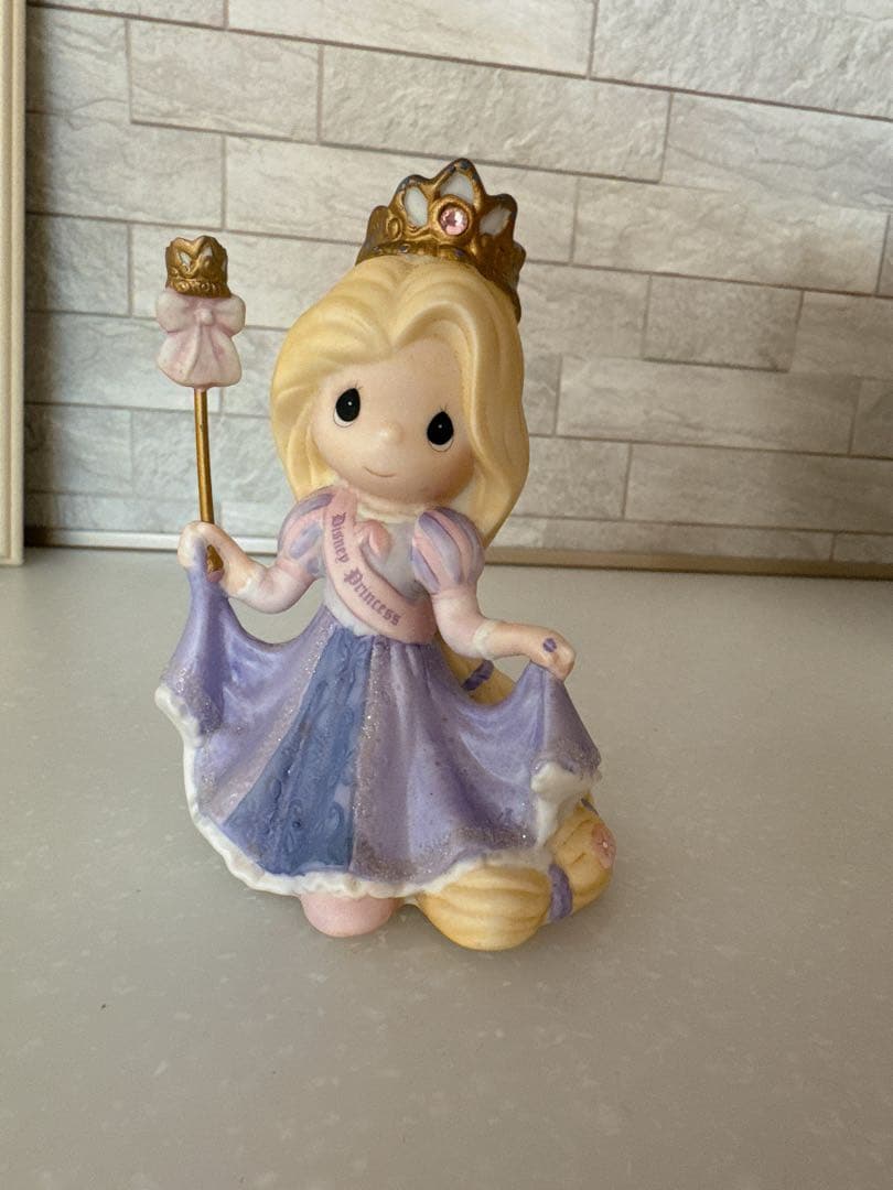 【サイン入り】プレシャスモーメント　ラプンツェル　ディズニー