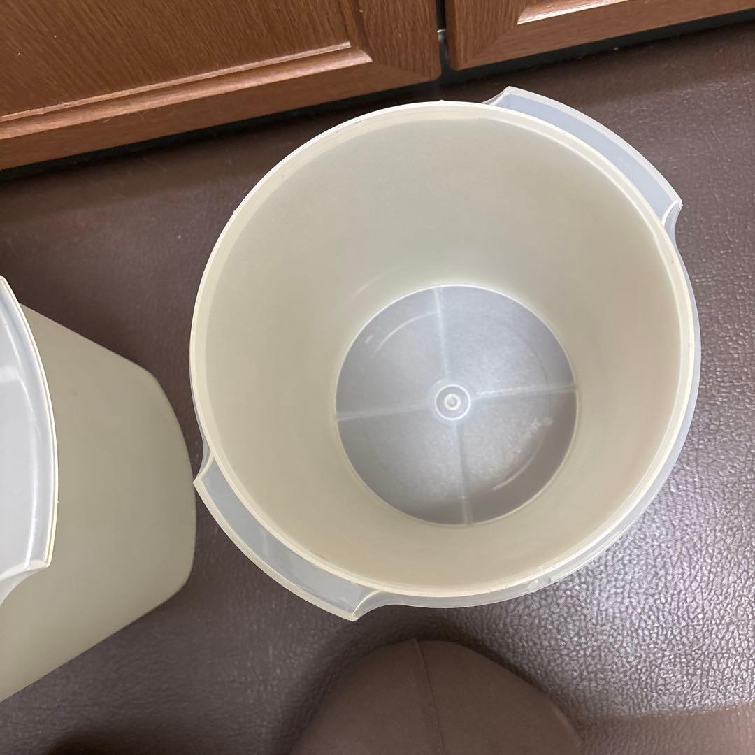 タッパーウェア　マキシデコレーター　2個セット