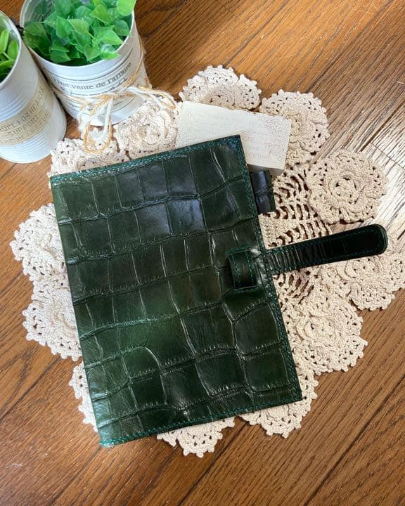 ご確認用　A5手帳カバー　牛革クロコ型押し　ダークグリーン　本革　カズン　深緑