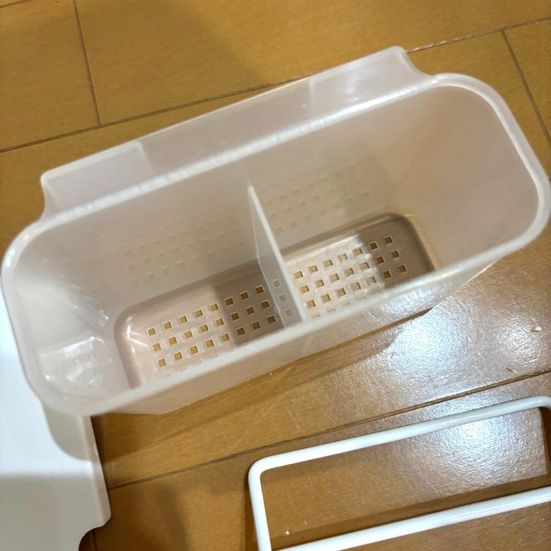 人気！ステンレス 燕三条 突っ張り キッチン ラック 水切り カゴ　ホワイト