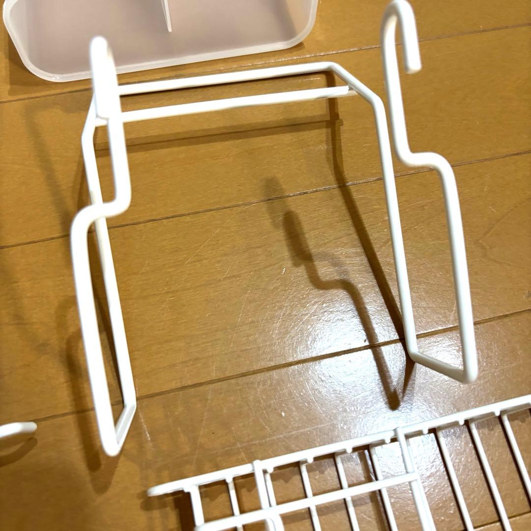 人気！ステンレス 燕三条 突っ張り キッチン ラック 水切り カゴ　ホワイト