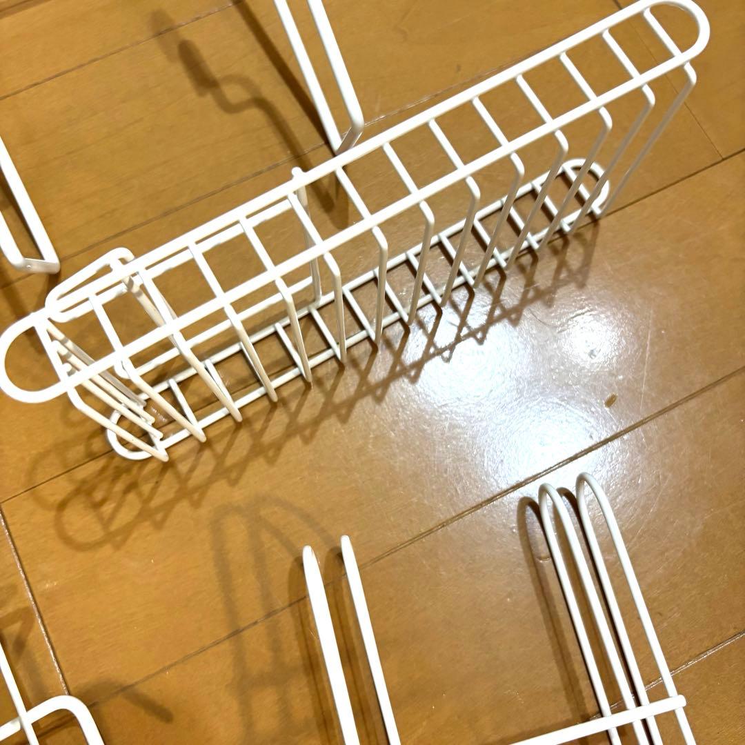 人気！ステンレス 燕三条 突っ張り キッチン ラック 水切り カゴ　ホワイト