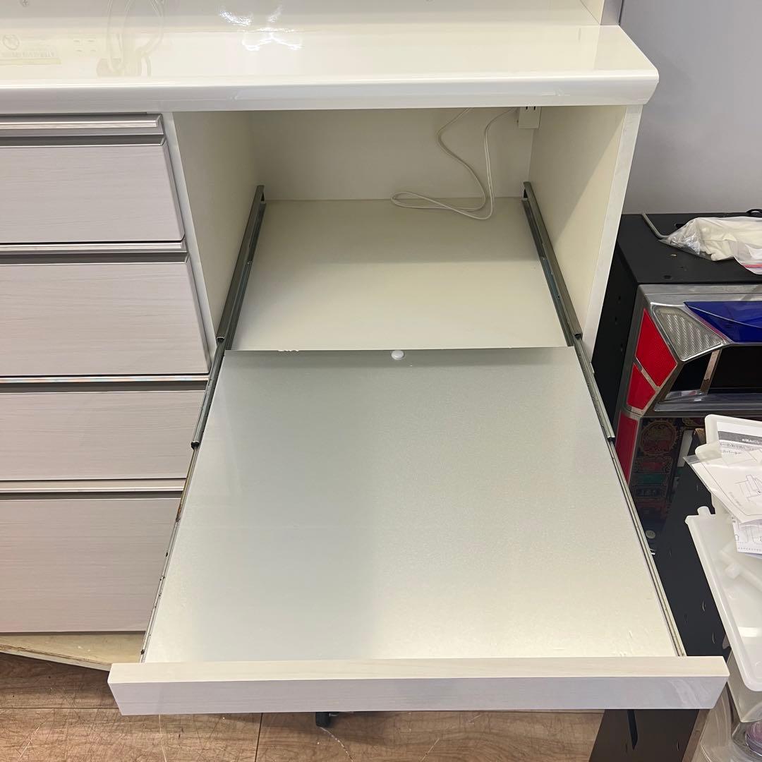 送料込み　パモウナ ホワイト　キッチンカウンター　食器棚