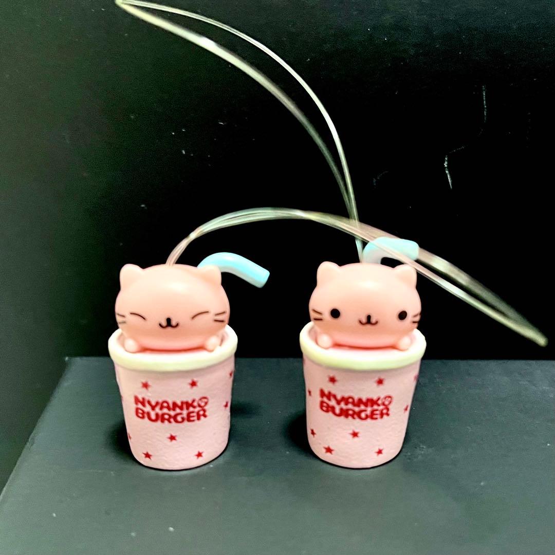 にゃんにゃんにゃんこ ストラップ レトロ - メルカリ