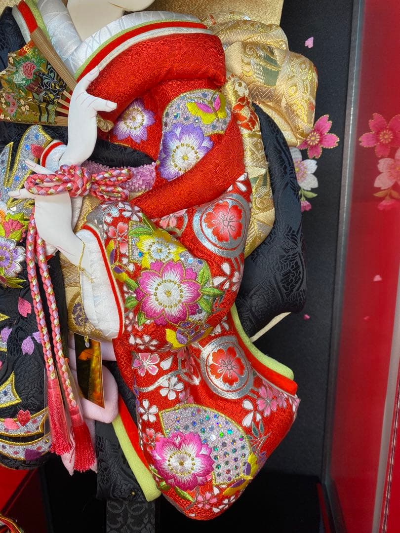 羽子板　宝童作　振袖刺繡ガラスケース２０号・間口約４０×奥行約３２×高さ約７５㎝