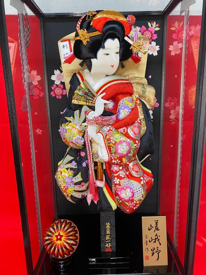 羽子板　宝童作　振袖刺繡ガラスケース２０号・間口約４０×奥行約３２×高さ約７５㎝