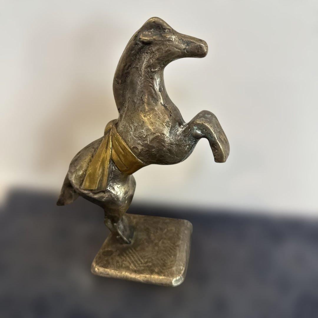 馬の彫刻 ゴールド