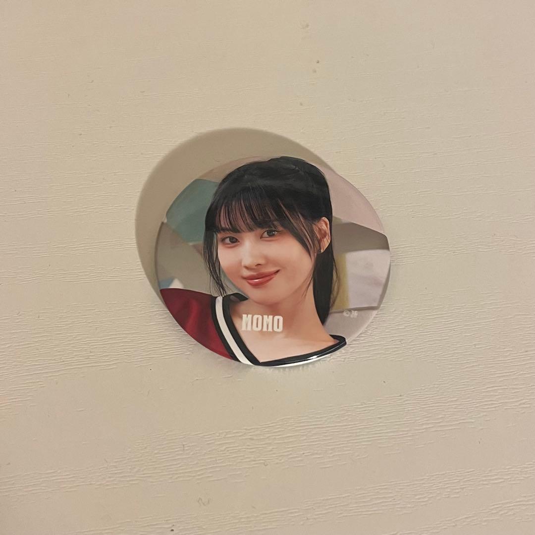 TWICE モモ 缶バッジ ライブ - メルカリ