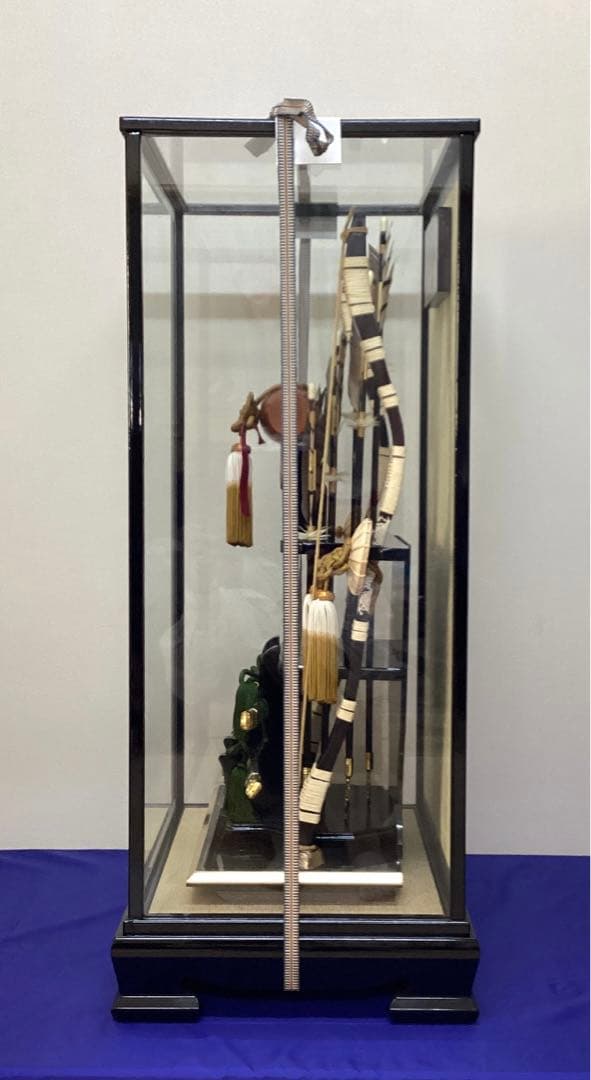 お正月飾り 破魔弓 銀梨地太刀 面取鎌倉 20号 金沢金箔 中古品 - メルカリ