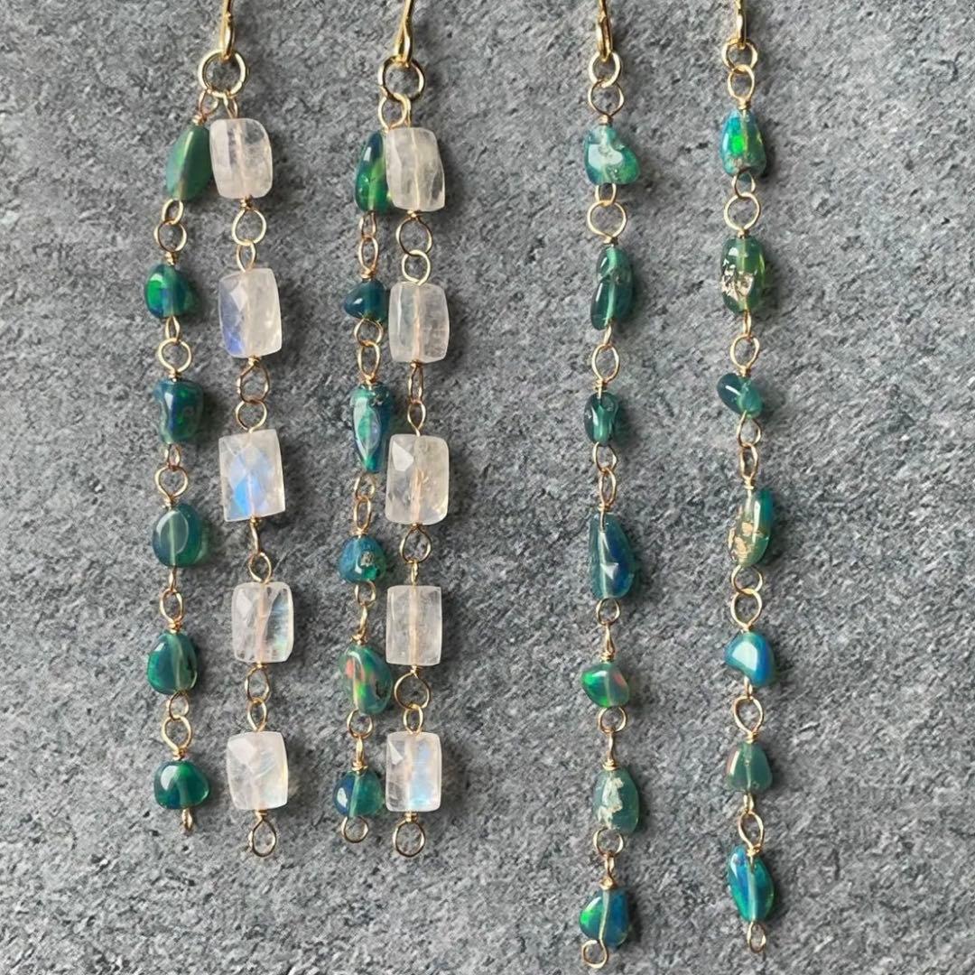ブルーグリーン カラーハートオパール ロングピアス 母岩つき