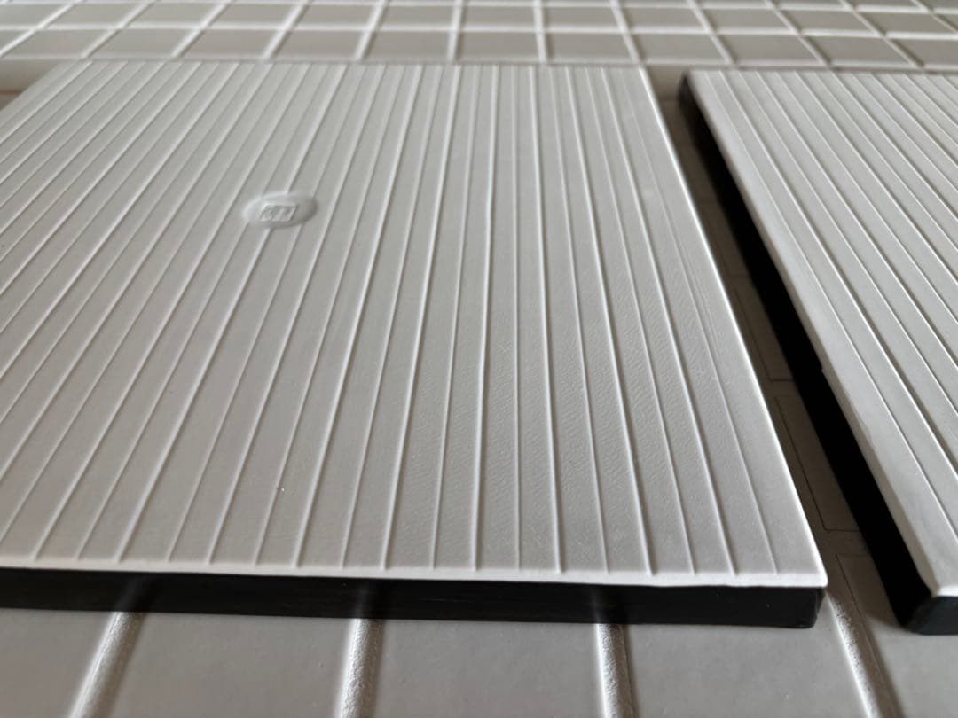 波佐見 【一真窯】 手彫スクエア 28cm （黒）2枚