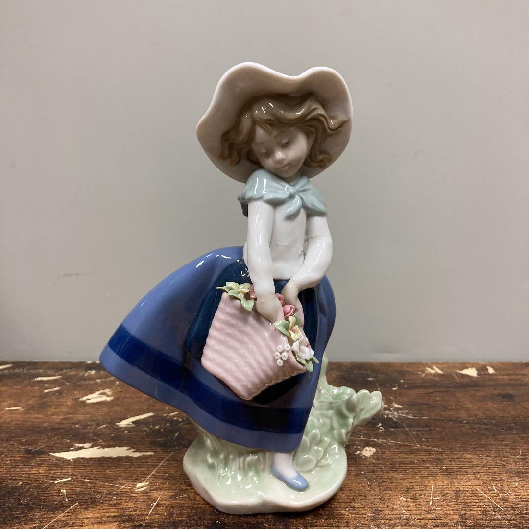 リヤドロ LLADRO 陶器人形 置物 花と少女 綺麗な花ばかり - メルカリ