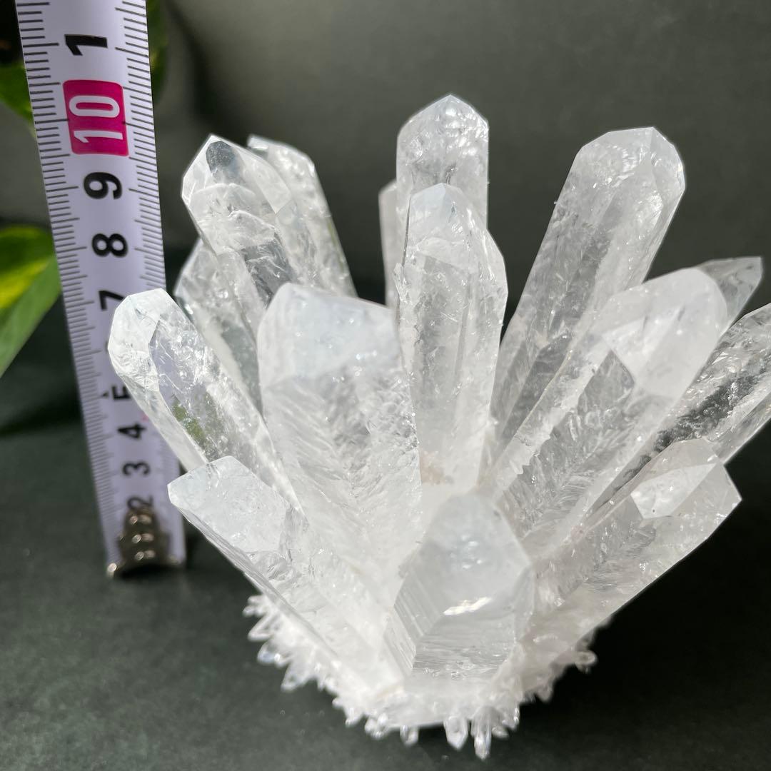クリスタルクォーツ　クラスター　透明水晶　パワーストーン　幸運を招く石　浄化