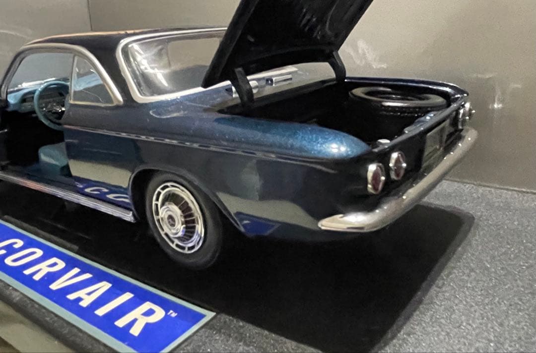激レア 美品中古 1/18 シボレー コルベア '1963 ダークターコイズ