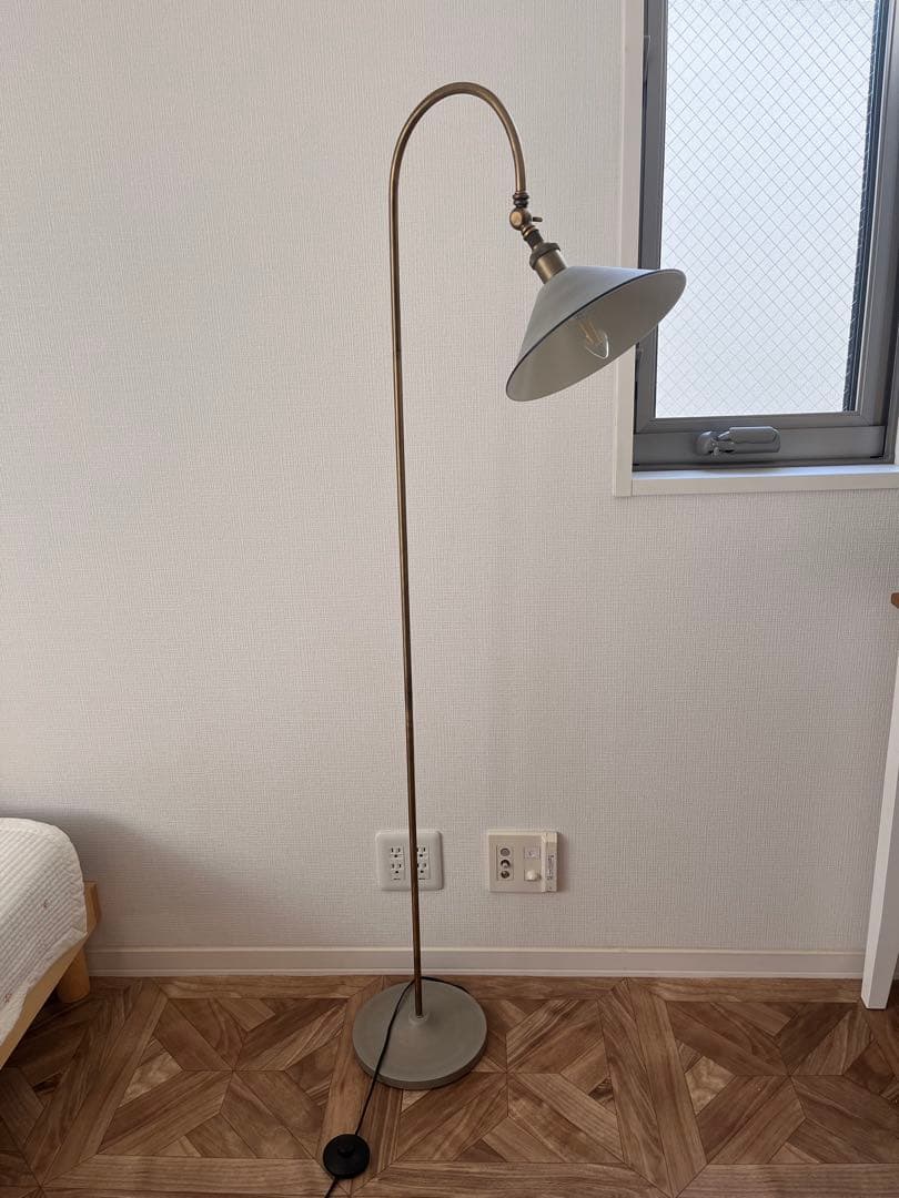 Ampoule フロアライト　ヴィンテージグレー