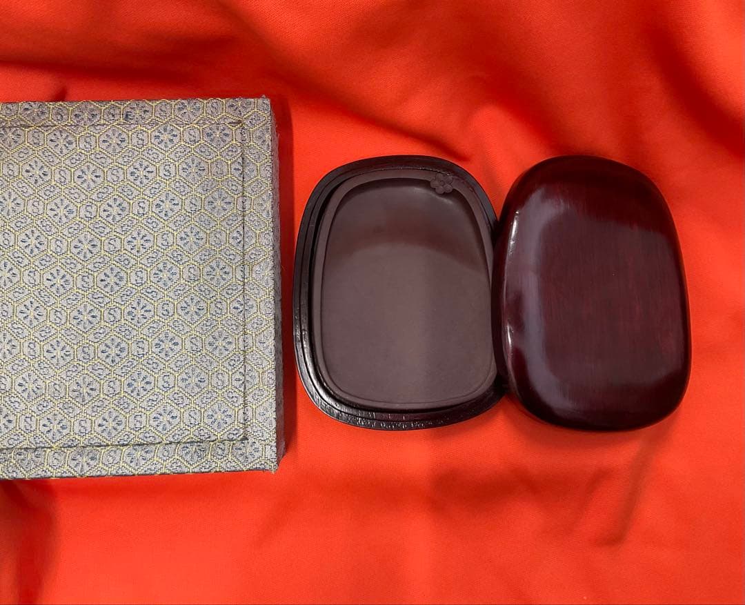 端渓硯 梅花飾り 木箱 専用箱入り