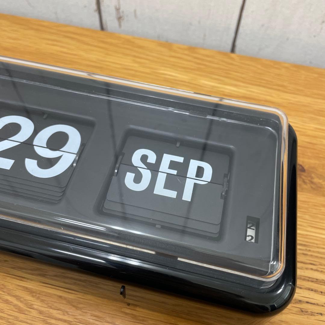 【美品】 TWEMCO カレンダー付き時計BQ-38