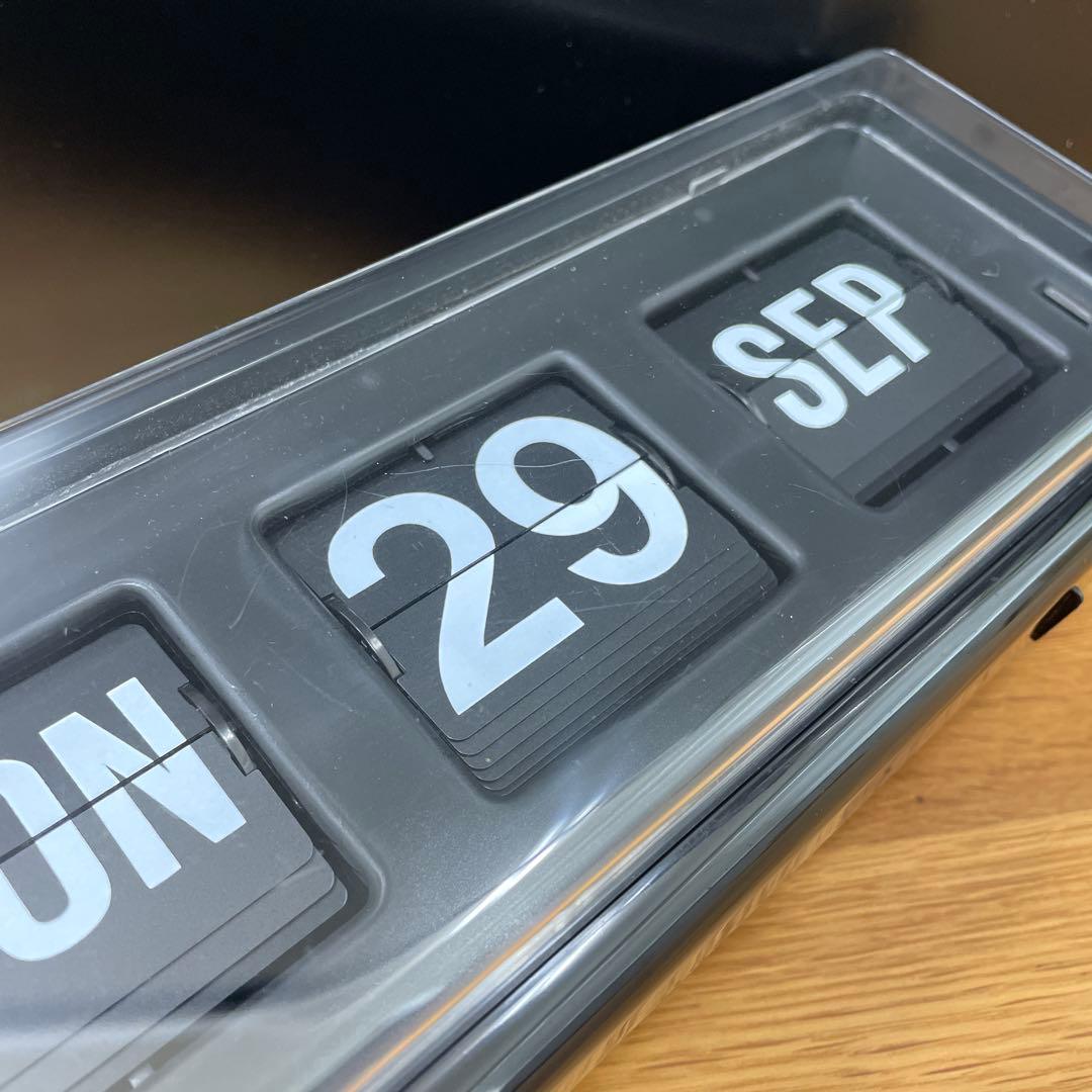 【美品】 TWEMCO カレンダー付き時計BQ-38