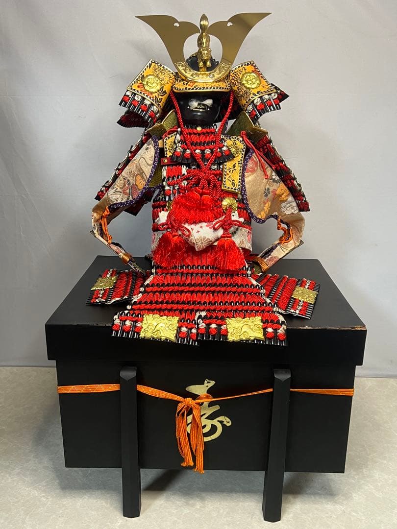 五月人形 武士の鎧 高さ約70cm 付属品あり