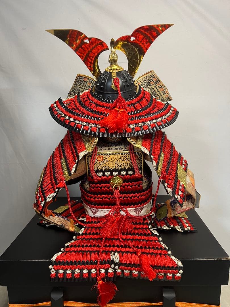 五月人形 武士の鎧 高さ約70cm 付属品あり