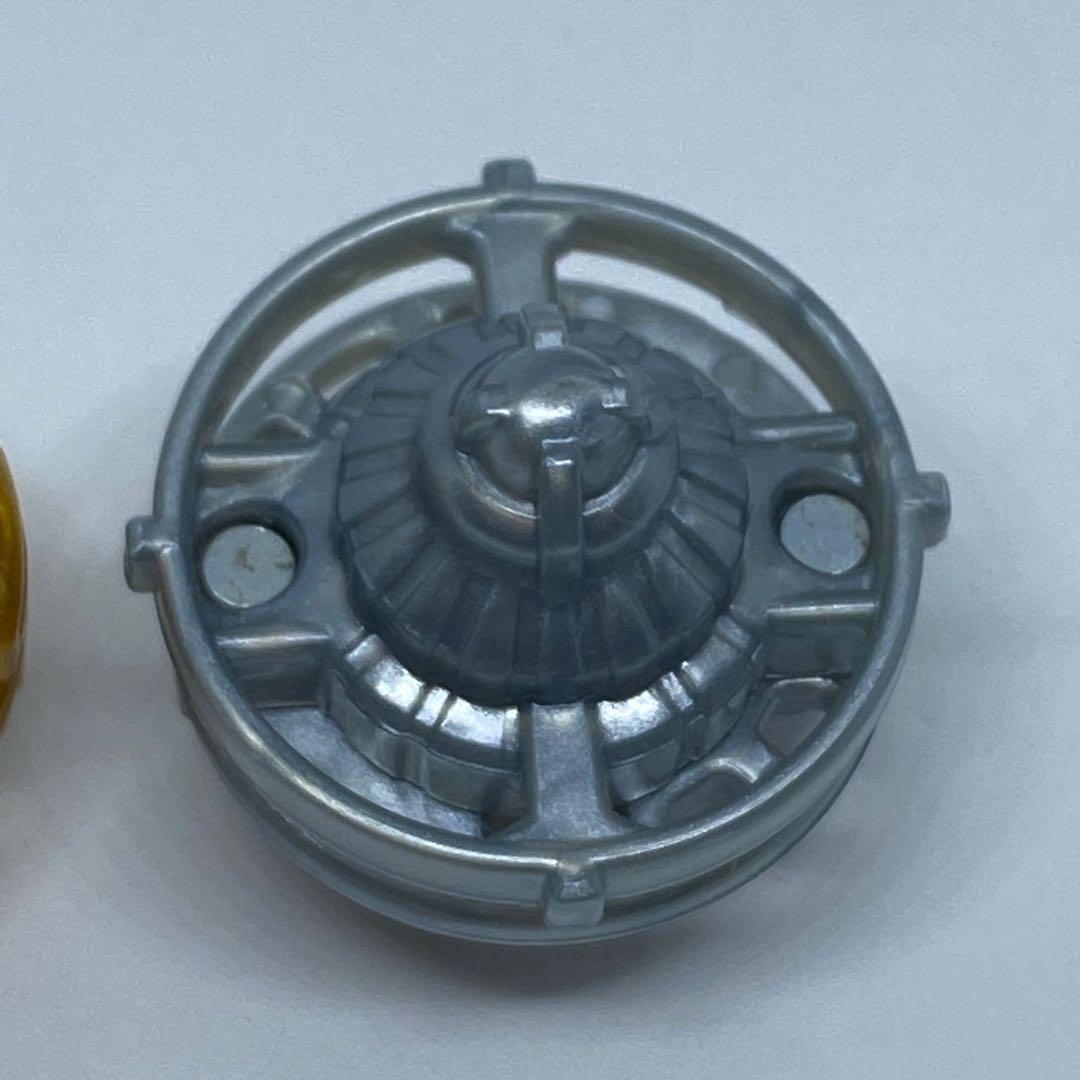 希少‼️】 金 銀 ドライバープレゼント 当選品 ベイブレードバースト