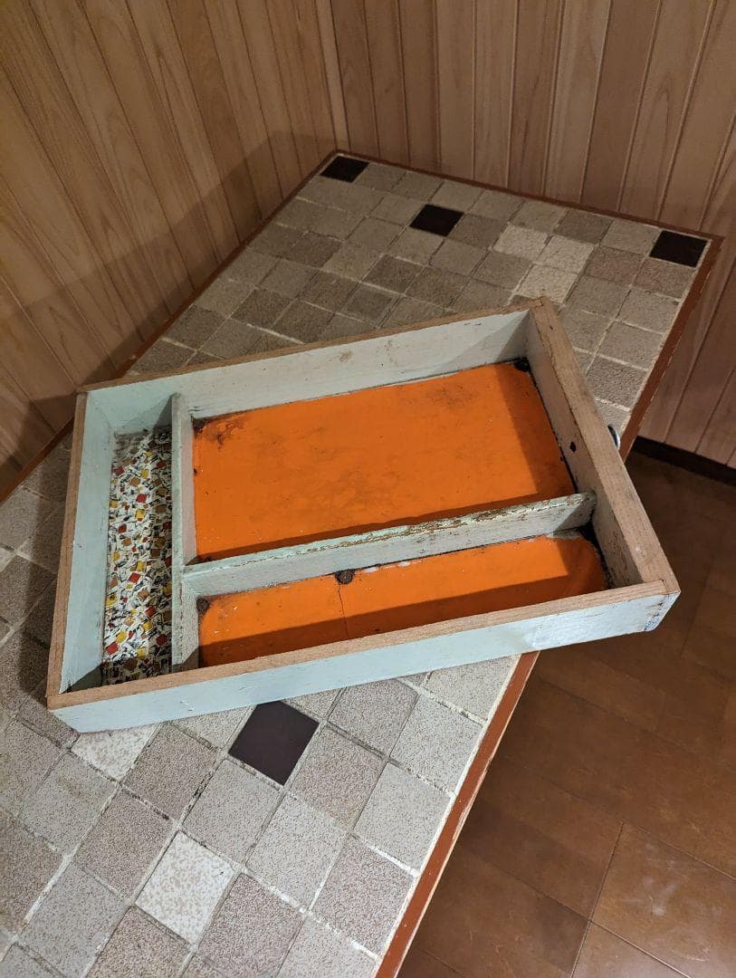 ブロカント　テーブル　タイルトップ