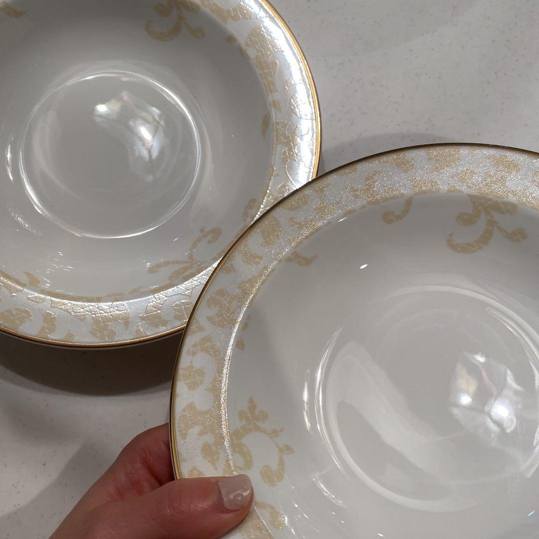 イボワール　ビレロイボッホ　プレート　サラダ　スープ　メイン　ディッシュ